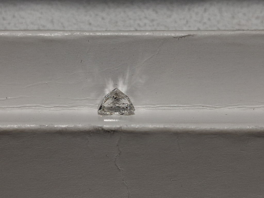 1.09 CT Natural Radiant Cut GH Nice I1