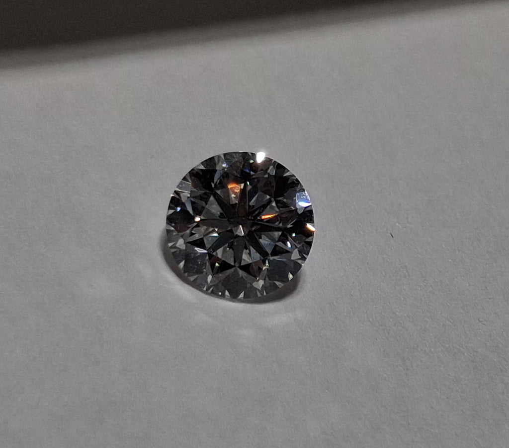 0.90 CT Natural Round Brilliant GH SI1