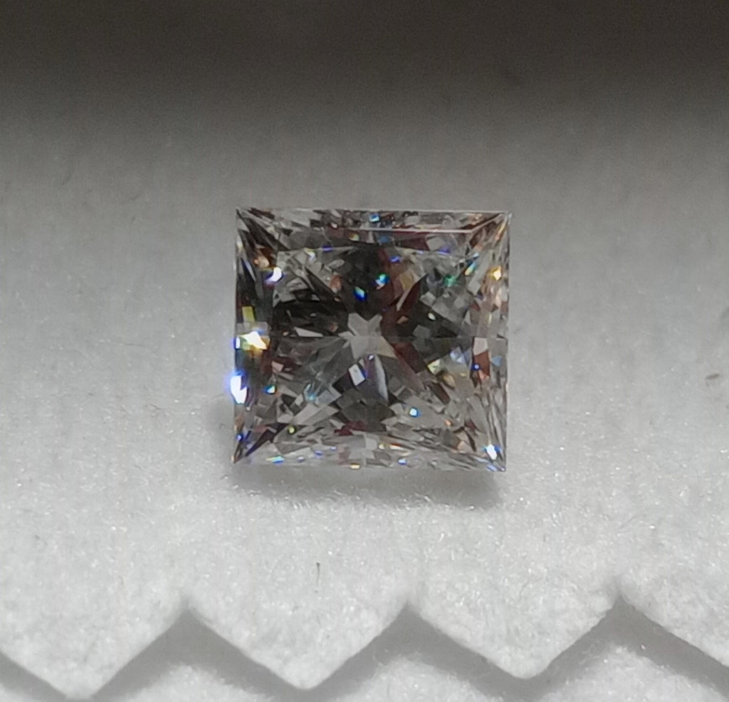 0.76 CT Princess Cut Natural Diamond H-I SI2