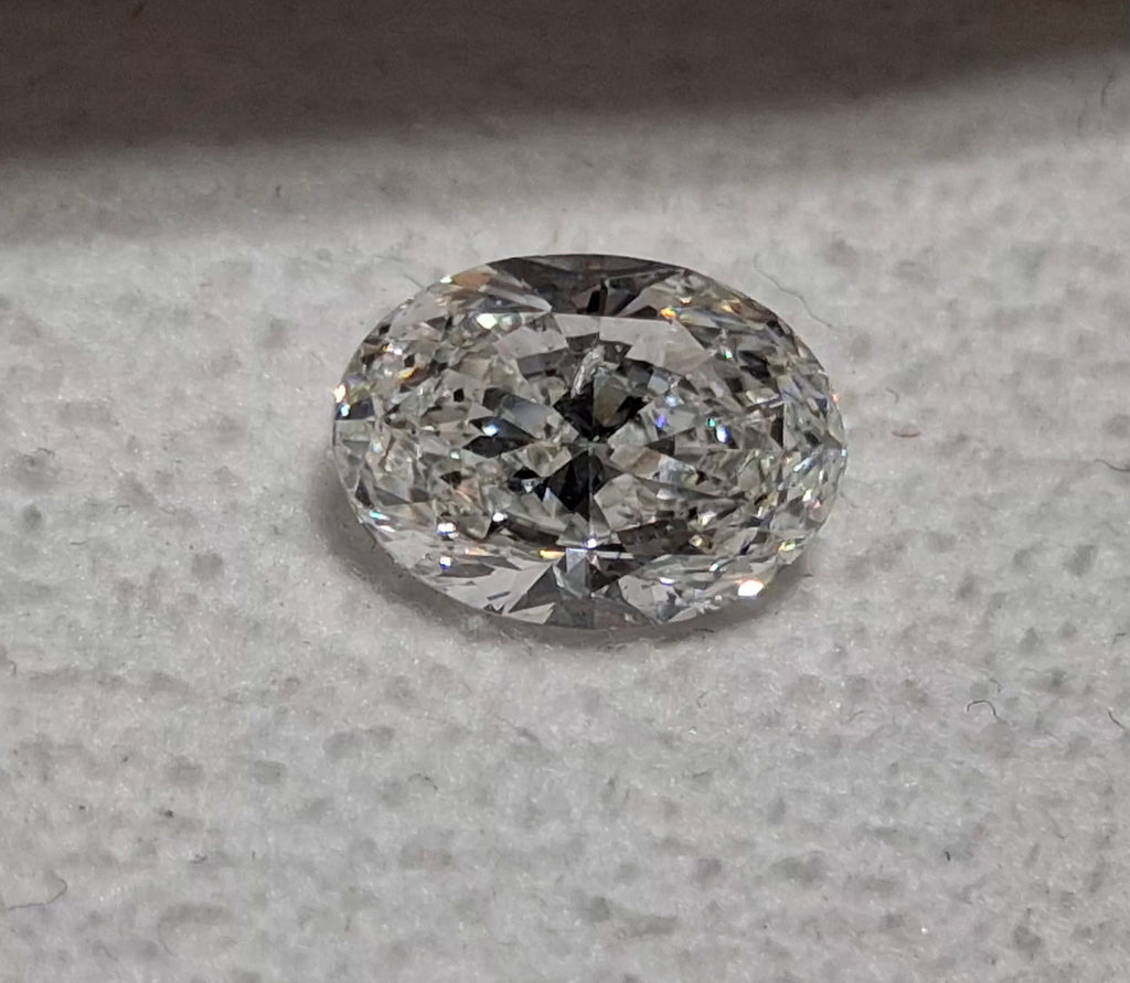 GIA 1.70 CT Natural Oval Brilliant Cut H SI2 XX