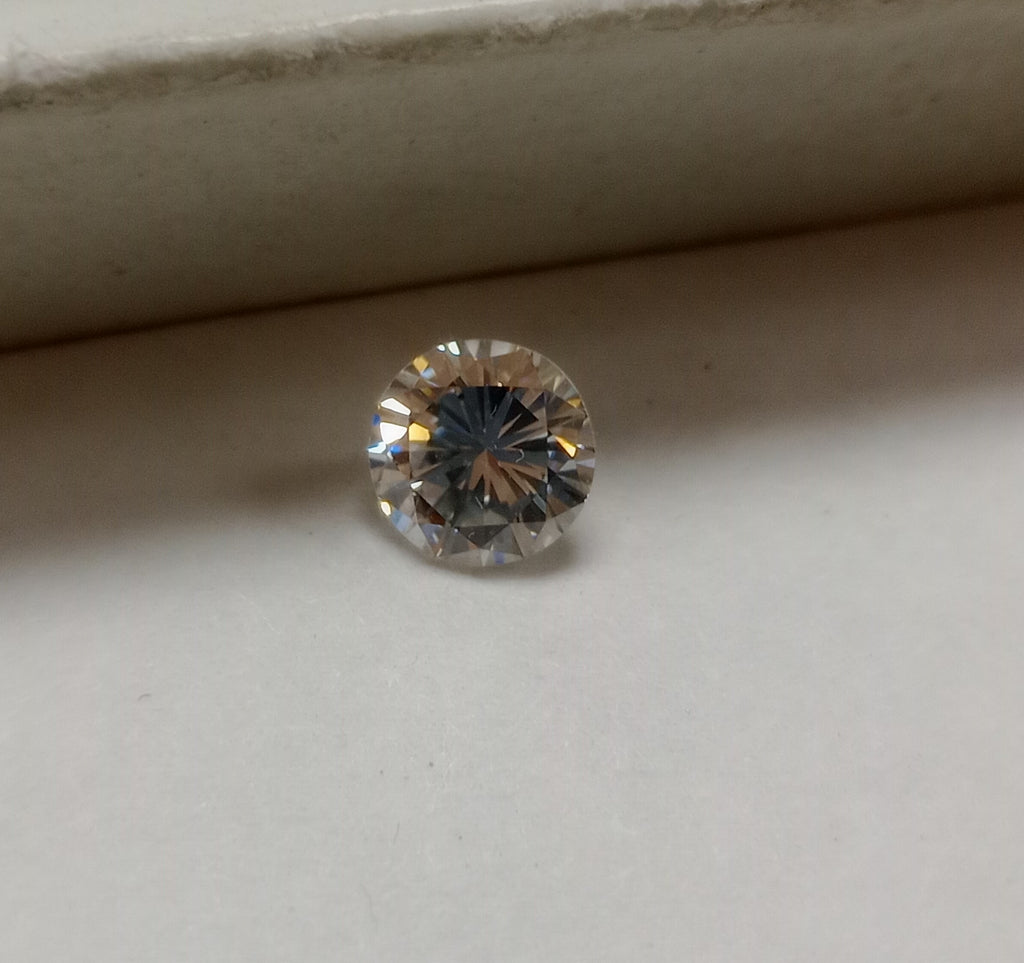 GIA 0.84 RB G, VS1 Natural Diamond