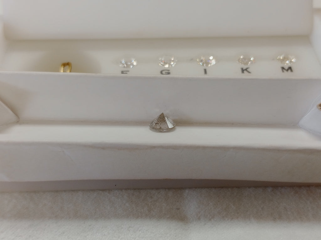 1.01 CT Natural RB Gray I2