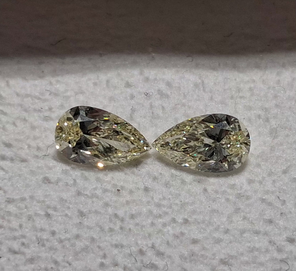 GIA 1.00 CTW Natural Pear Brilliant Match STUV VS1-VS2