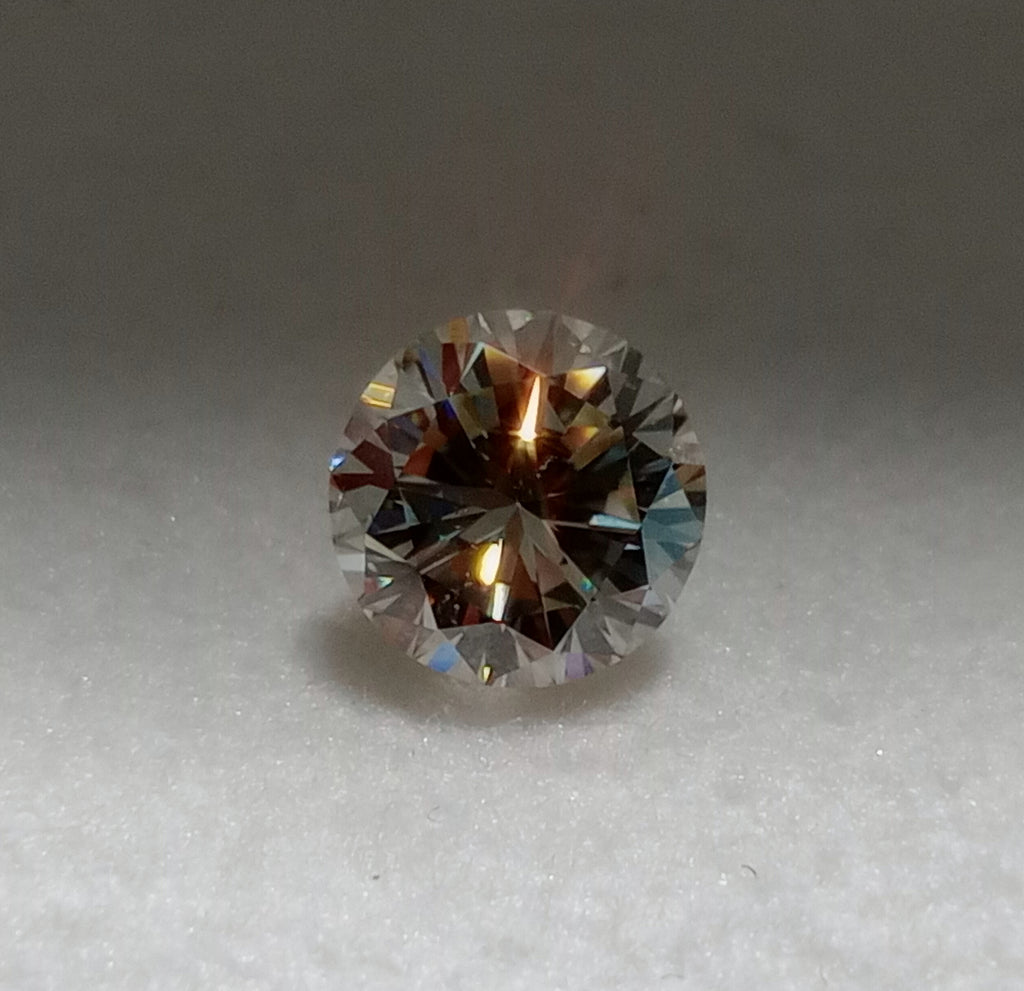 0.81 CT Round Brilliant Natural Diamond I-J SI1