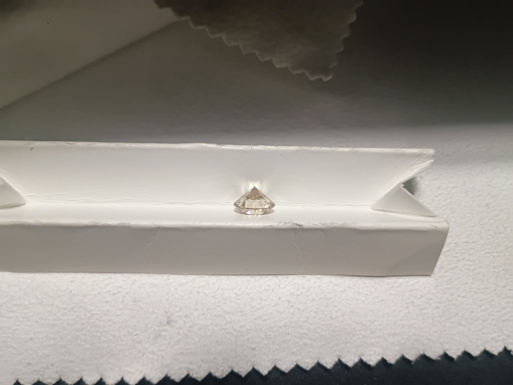 2.01 CT IGI Round Brilliant Natural Diamond L I1
