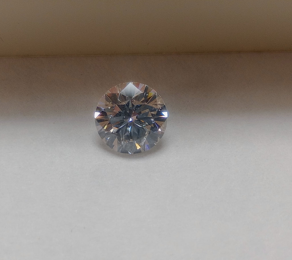 GIA 1.01 CT Round Diamond, E, SI2