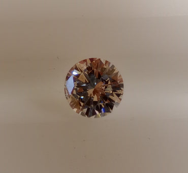 0.70 CT Round Diamond, DE, I1