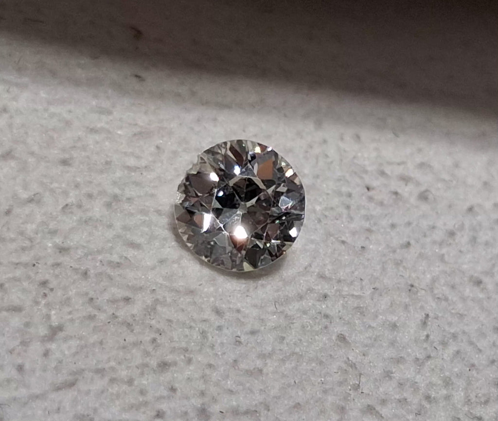 0.54 Old Euro HI SI2 broken diamond