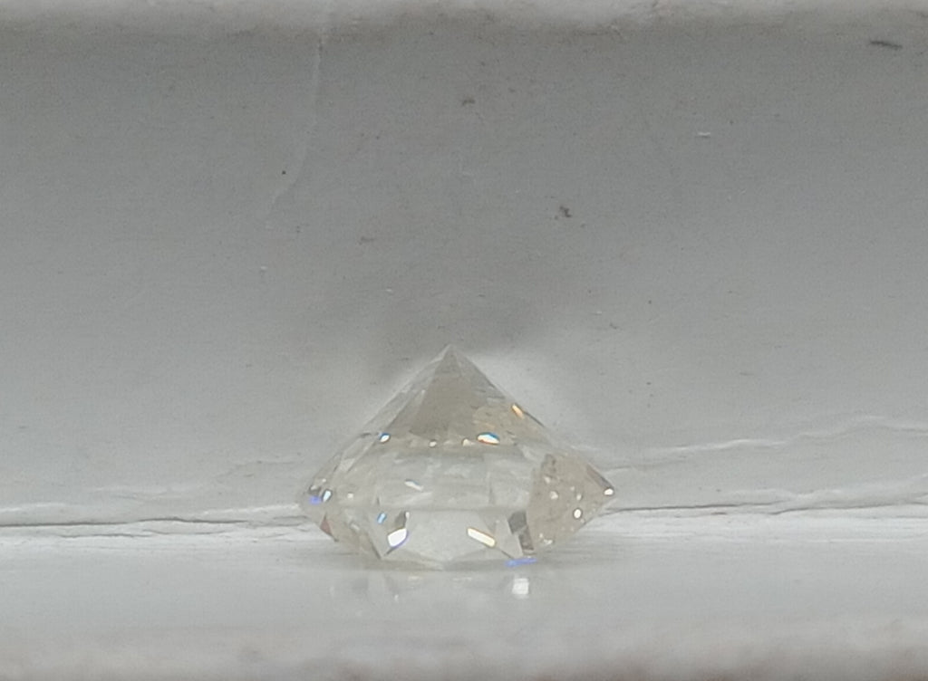 1.09 CT Round Brilliant Cut Natural Diamond J-K I1-I2