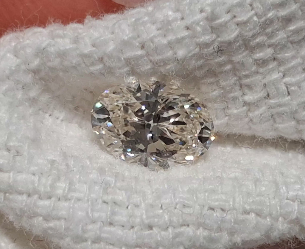 GIA 1.01 CT Natural Oval J VS2