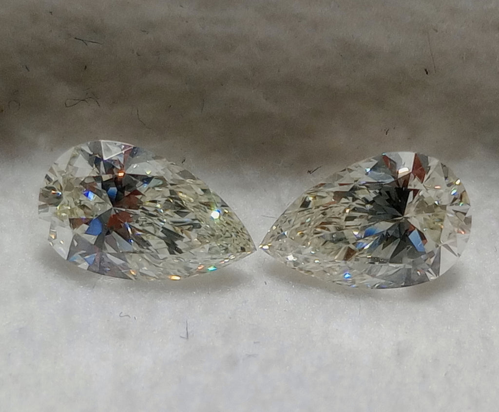 1.40 CTW GIA Pear Shaped Natural Diamond Matched Pair K VS2