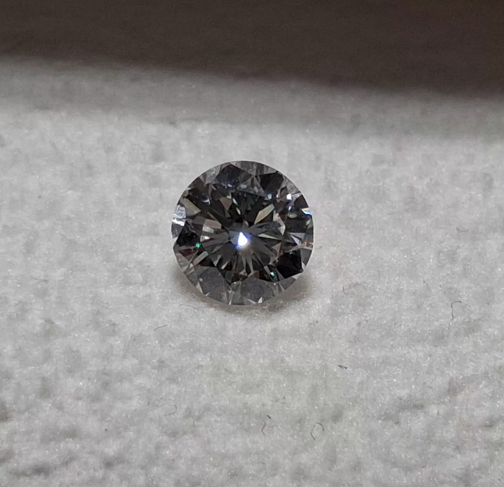 0.50 CT Natural Round Brilliant Cut GH SI1-SI2