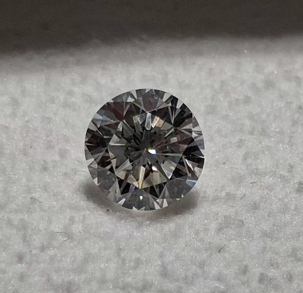 GIA 0.88 CT Natural Round Brilliant I VS2