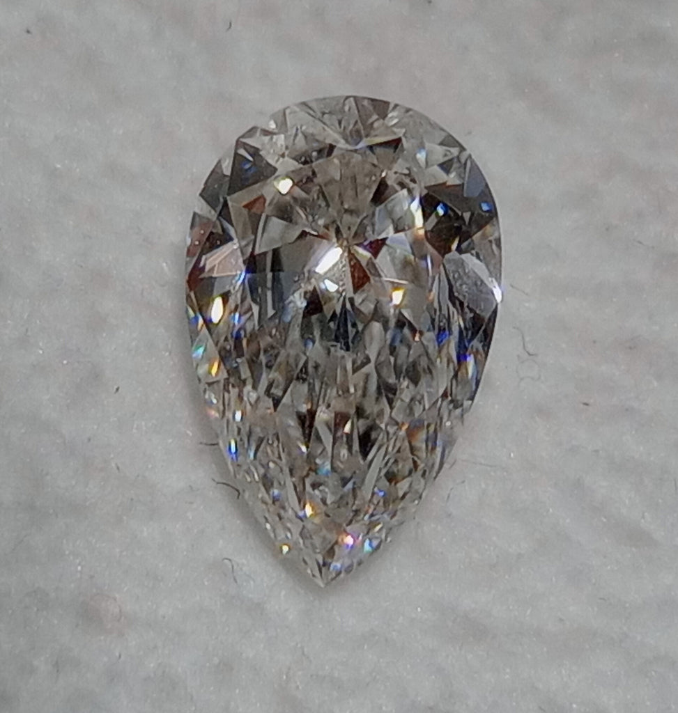 1.00 CT GIA Pear Brilliant Natural Diamond F SI2+++