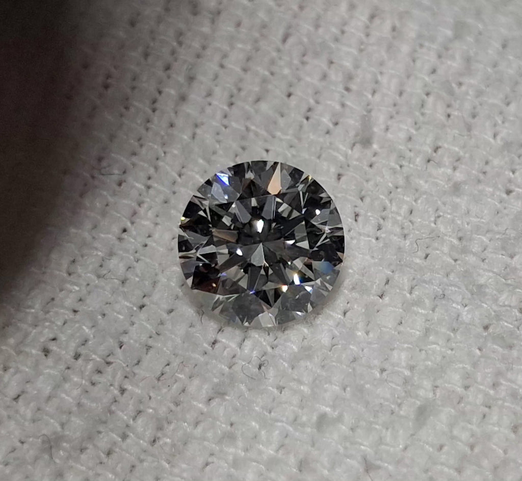 GIA 1.60 CT Natural Round G VS1 XXX
