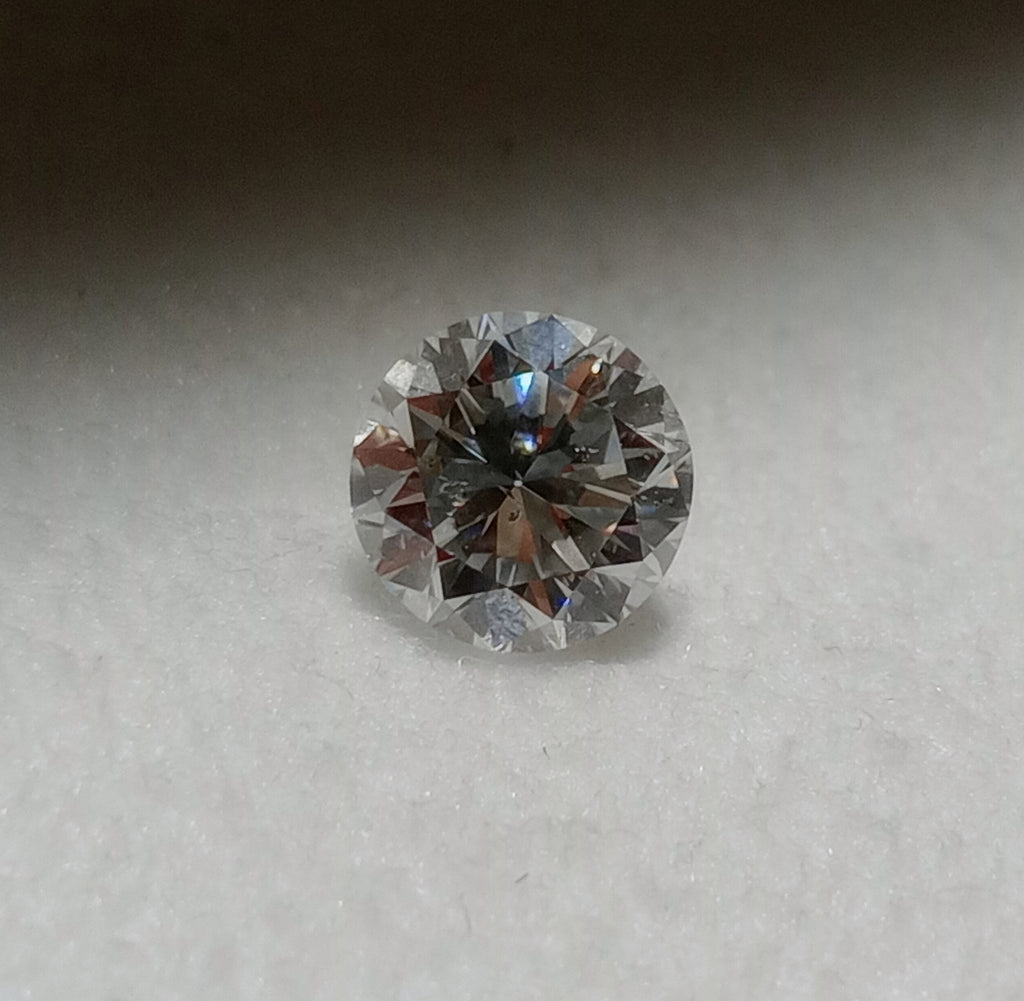0.71 CT Round Brilliant Natural Diamond H-I I1