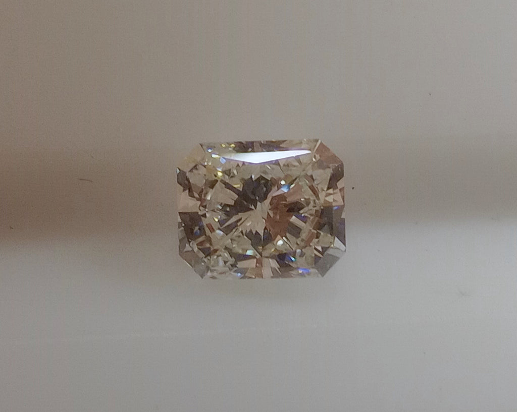 GIA 1.08 Radiant Cut Natural, I, VS2 -67