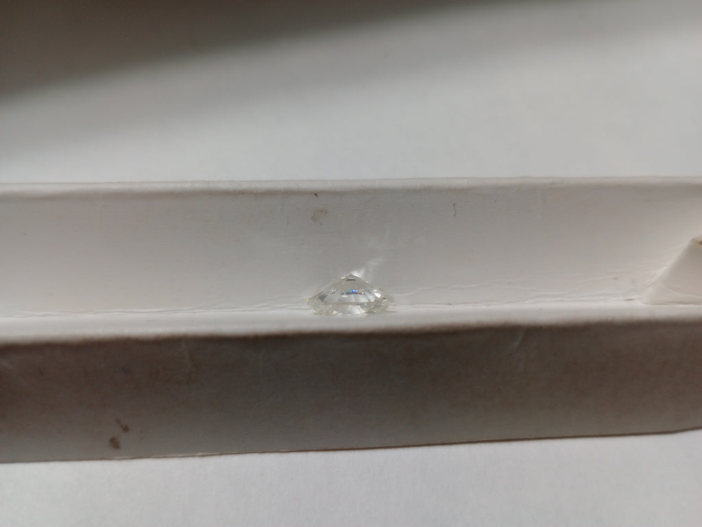 1.12 CT GIA Oval Cut Natural Diamond J VS2