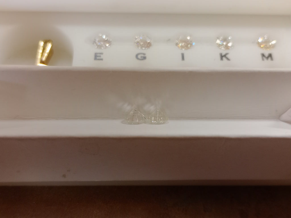 1.02 TCW H-I SI1 Natural Round Brilliant Cut Matched Diamonds