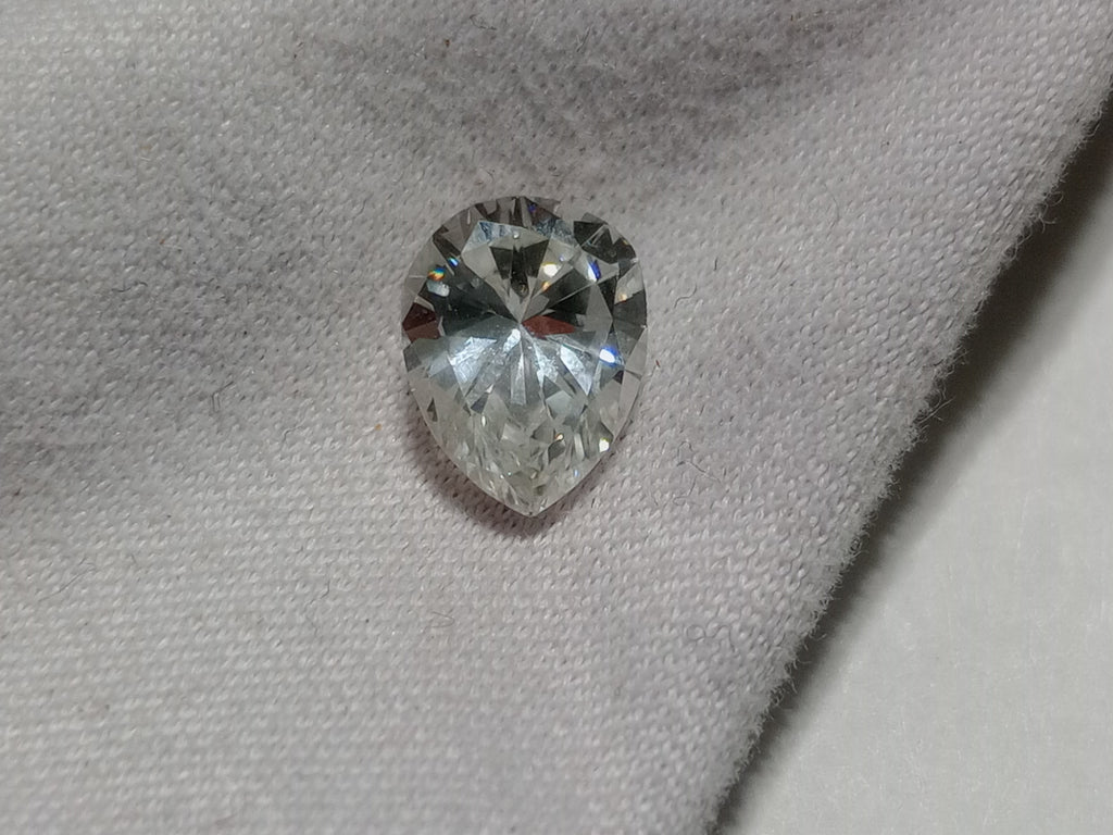 0.73 CT Pear Shape Natural Diamond H-I VS