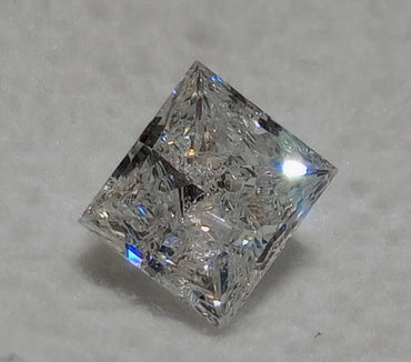 0.90 CT Princess Cut Natural Diamond E-F I2