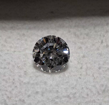 1.07 CT Natural Round Brilliant Cut HI VS2