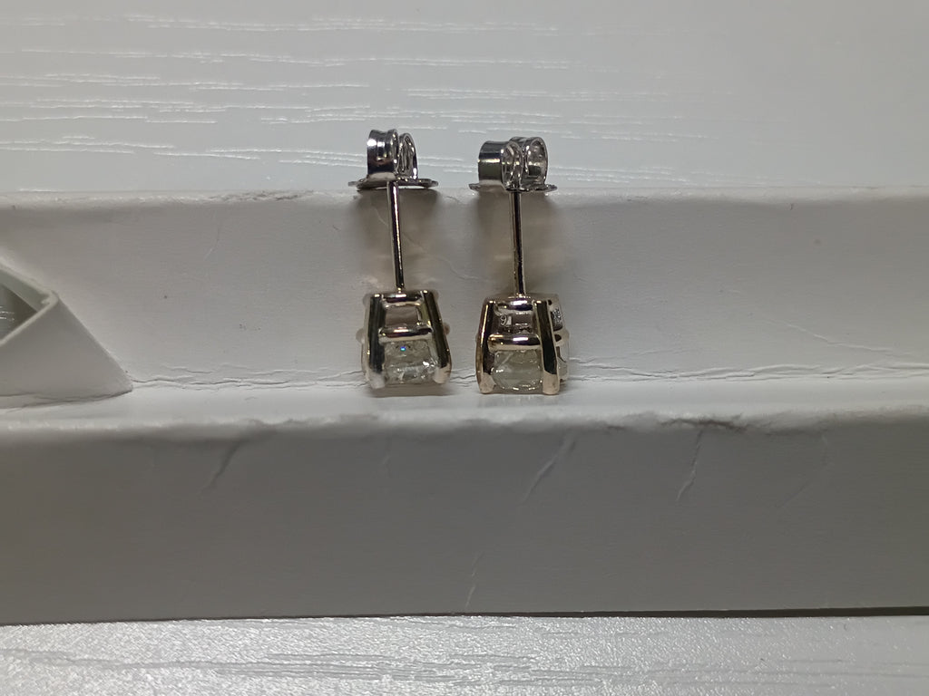 1.40 TCTW Natural Diamond WG Studs G-H I2