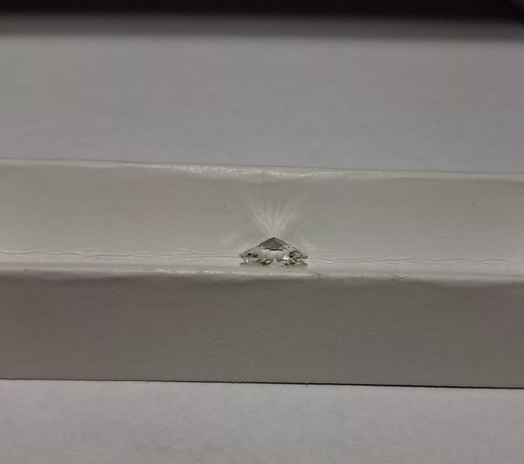GIA 1.05 CT Natural Oval J SI1 VG-VG