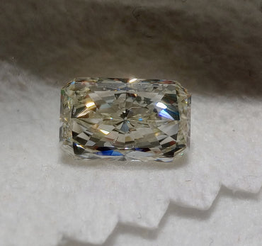 2.01 CT HRD Radiant Cut Natural Diamond J SI2